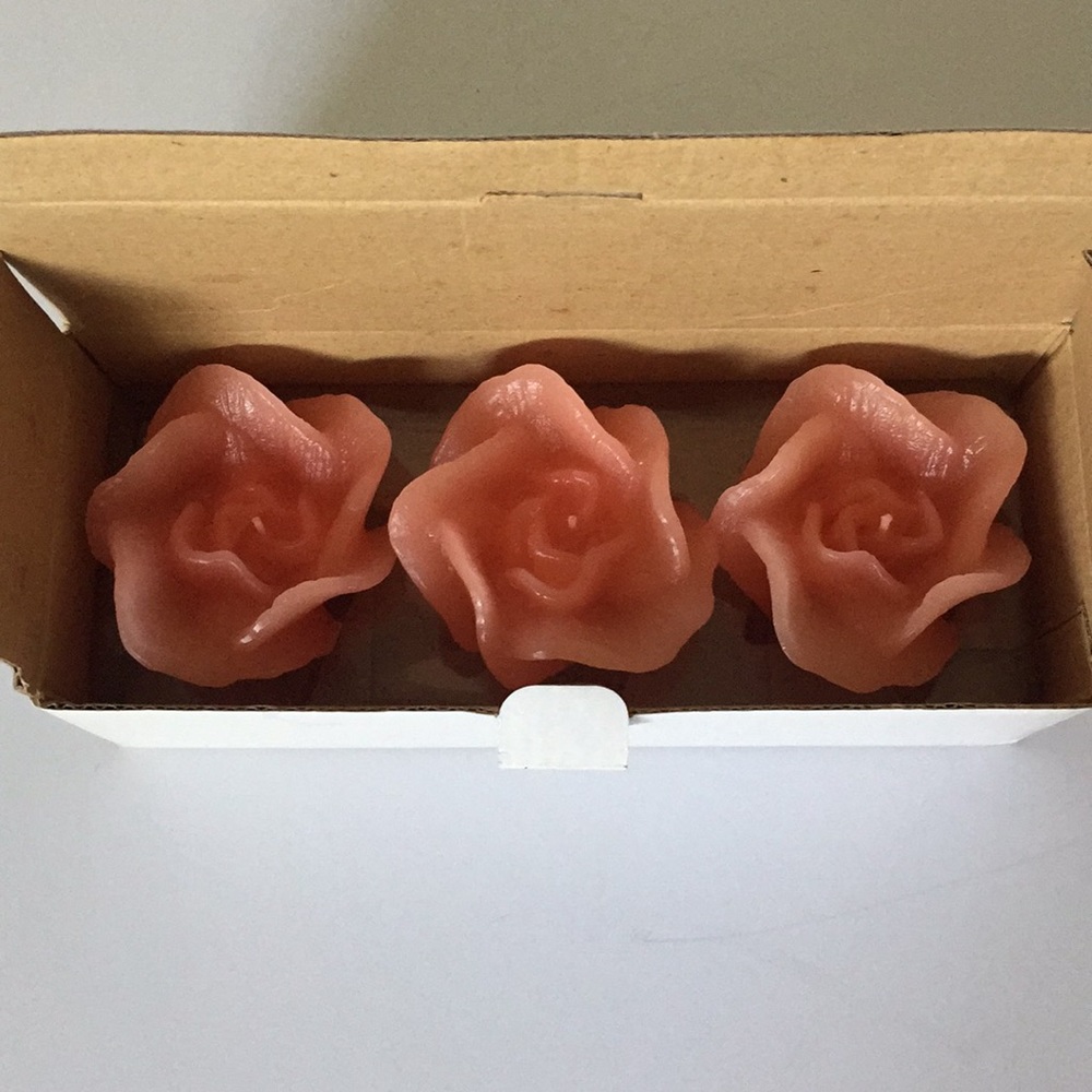PINK ROSE FLOATING CANDLES